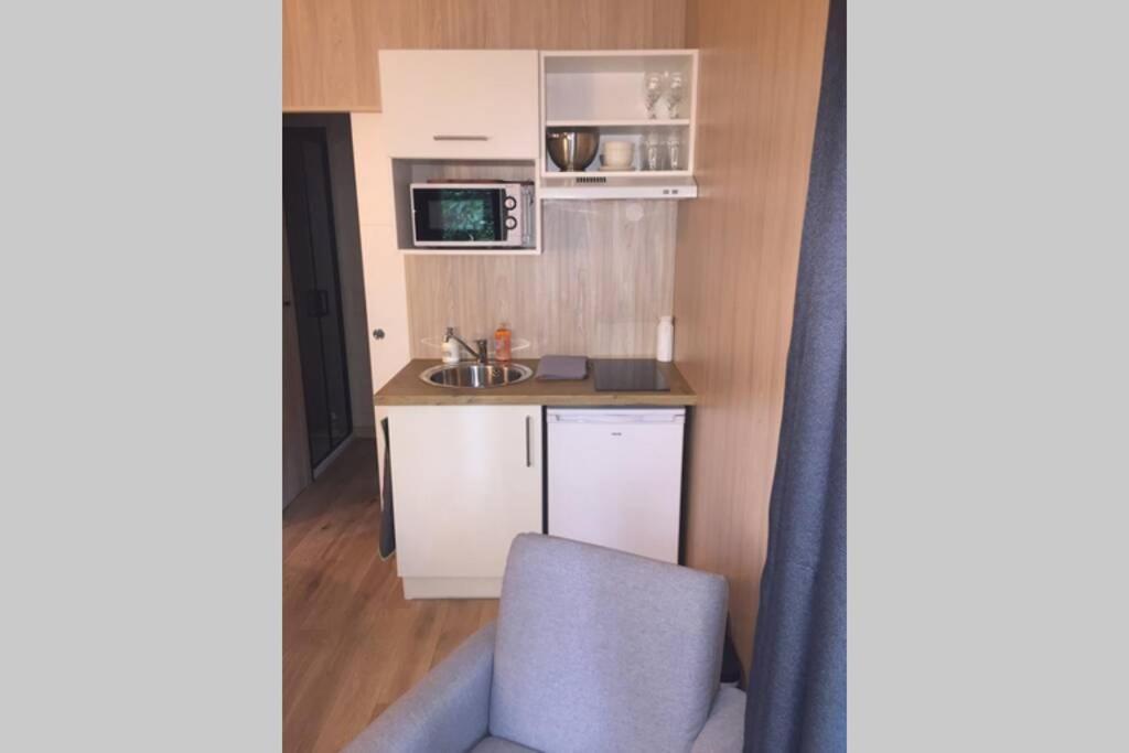 Adorable Cabane Dans Un Espace Boise Saint-Junien Ngoại thất bức ảnh